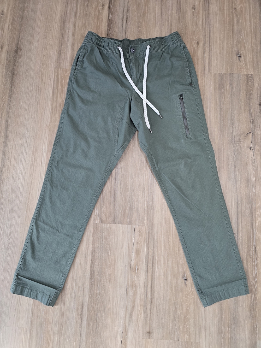 Vuori - Men's Olive Green Jogger V412 Ripstop Climber Pants